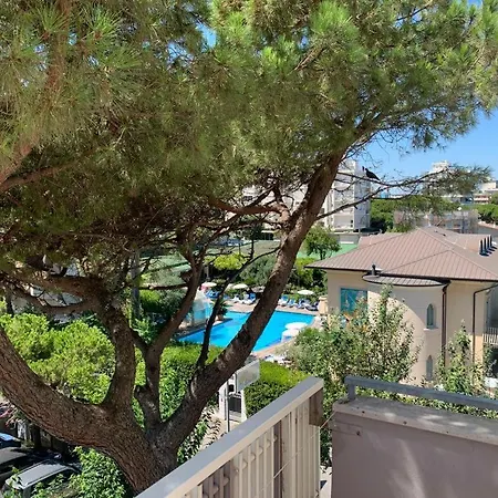 ホテル Via Mare 3*