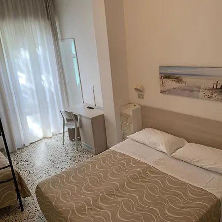 Via Mare Szálloda Milano Marittima