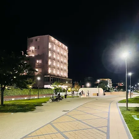 Via Mare 3* מילאנו מריטימה