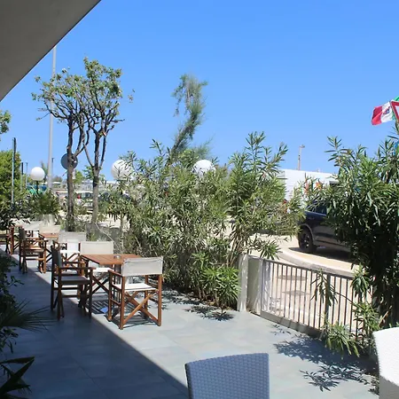 Via Mare Hotel